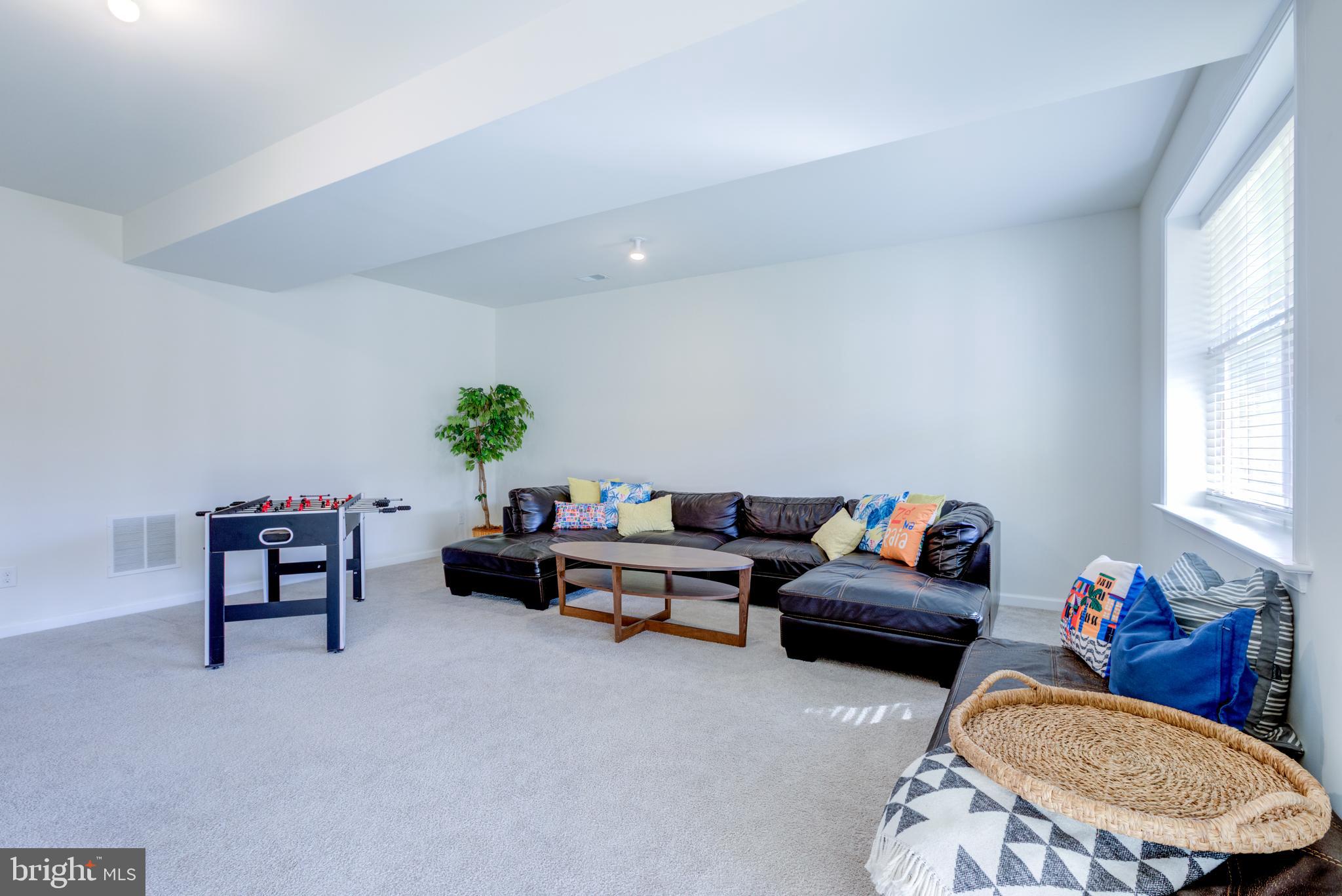 GARNET RESERVE - Residential