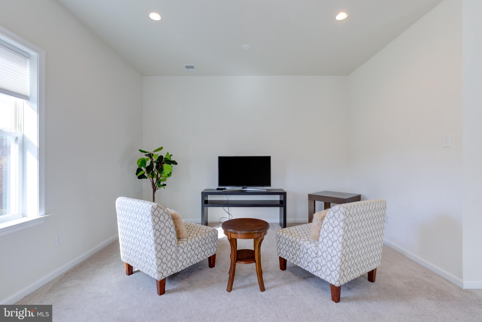 GARNET RESERVE - Residential