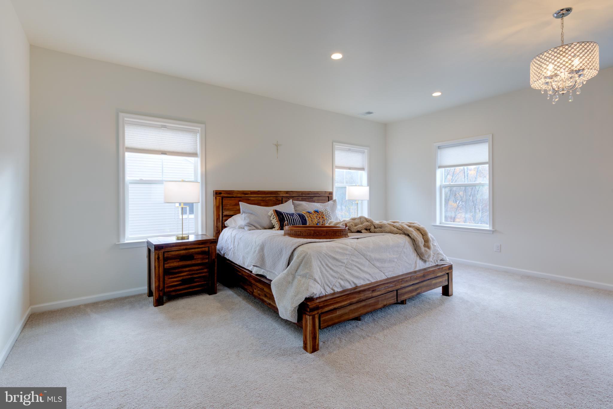 GARNET RESERVE - Residential