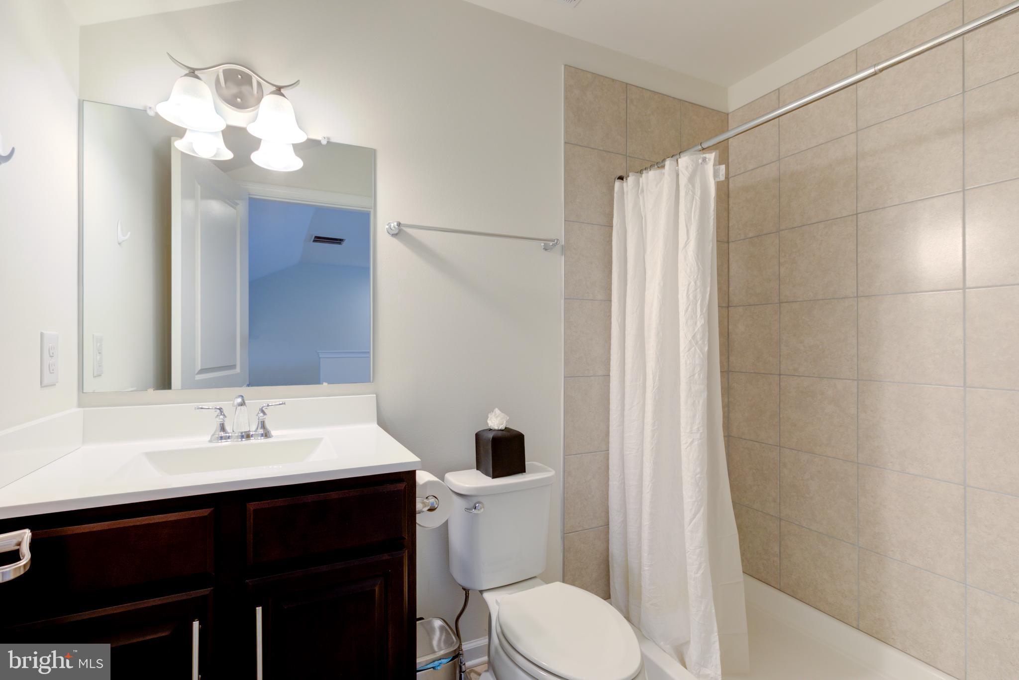 GARNET RESERVE - Residential