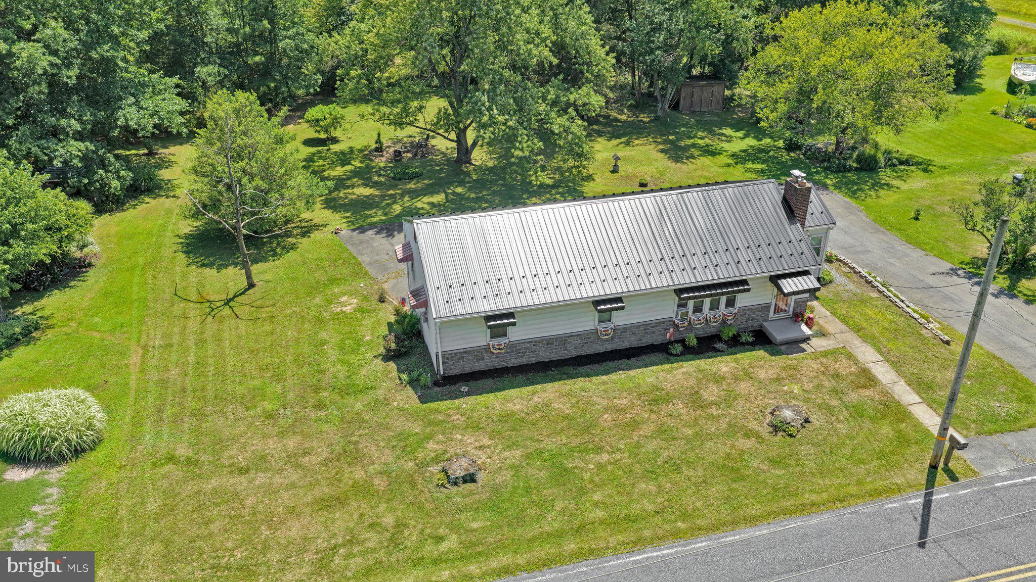 182 E ADAMSDALE