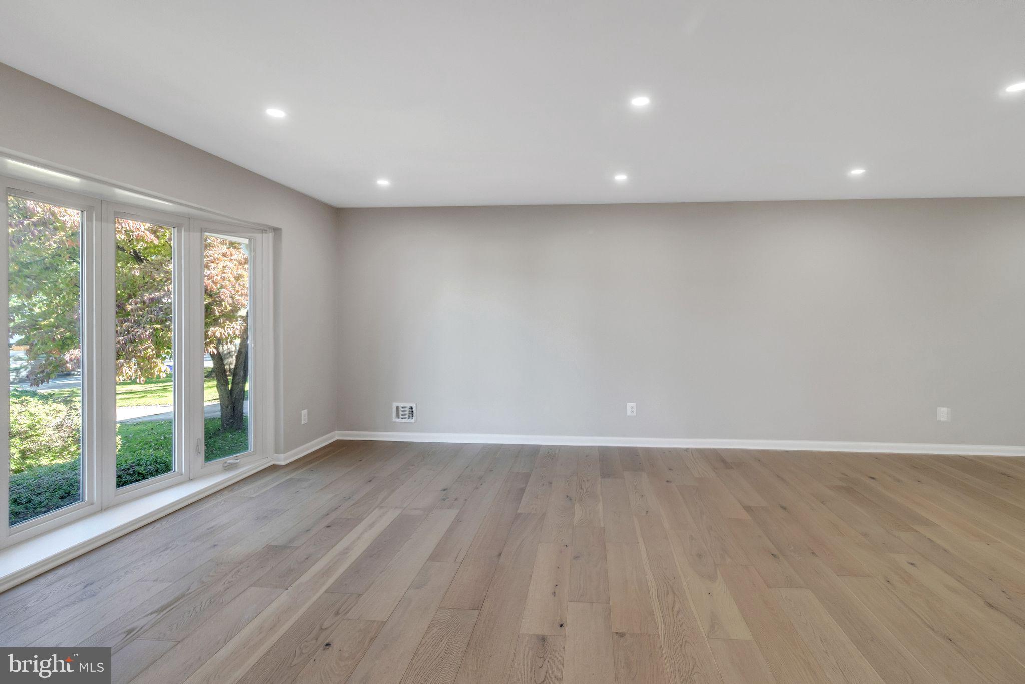 BRADMOOR - Residential