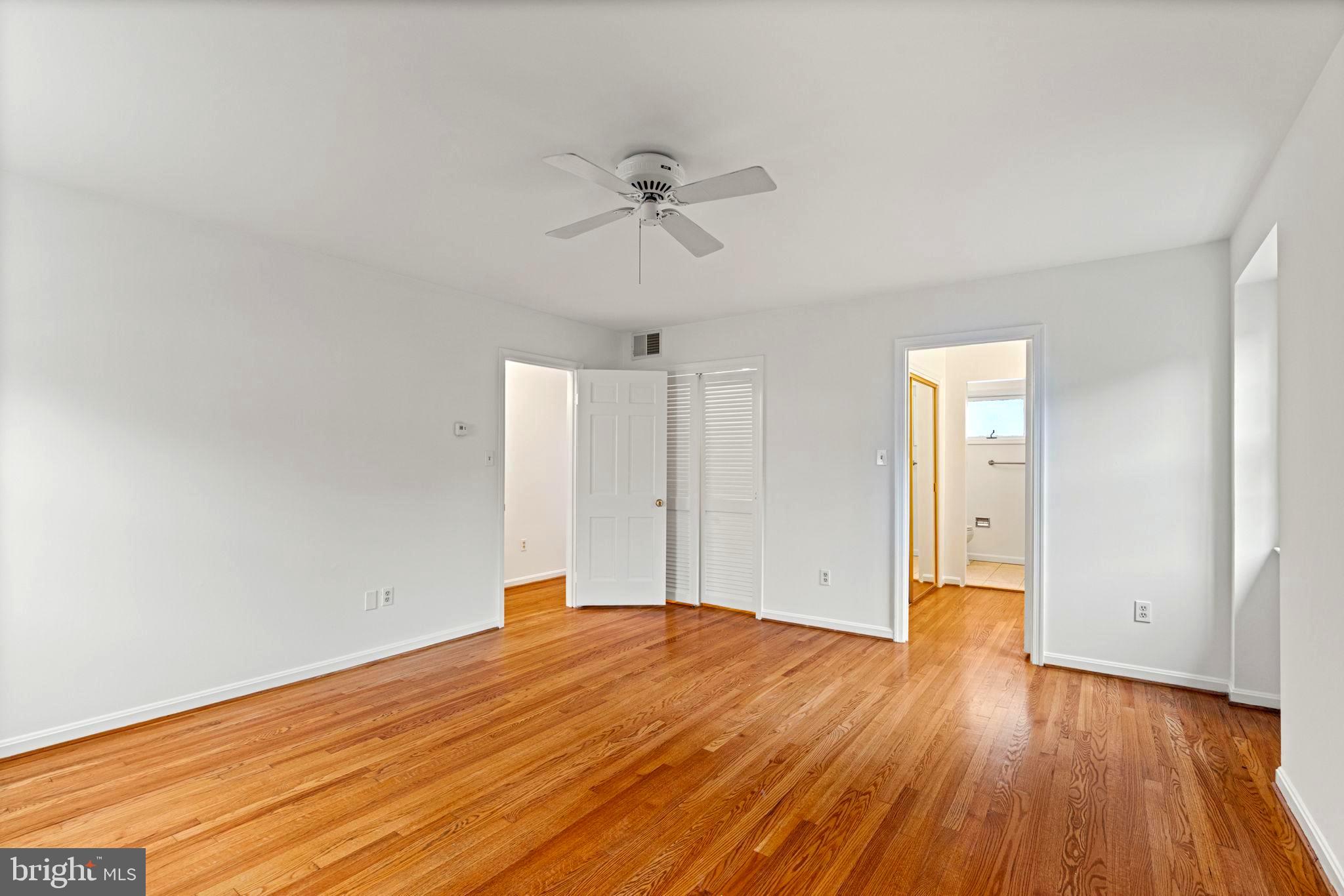 KINGS MANOR - Residential