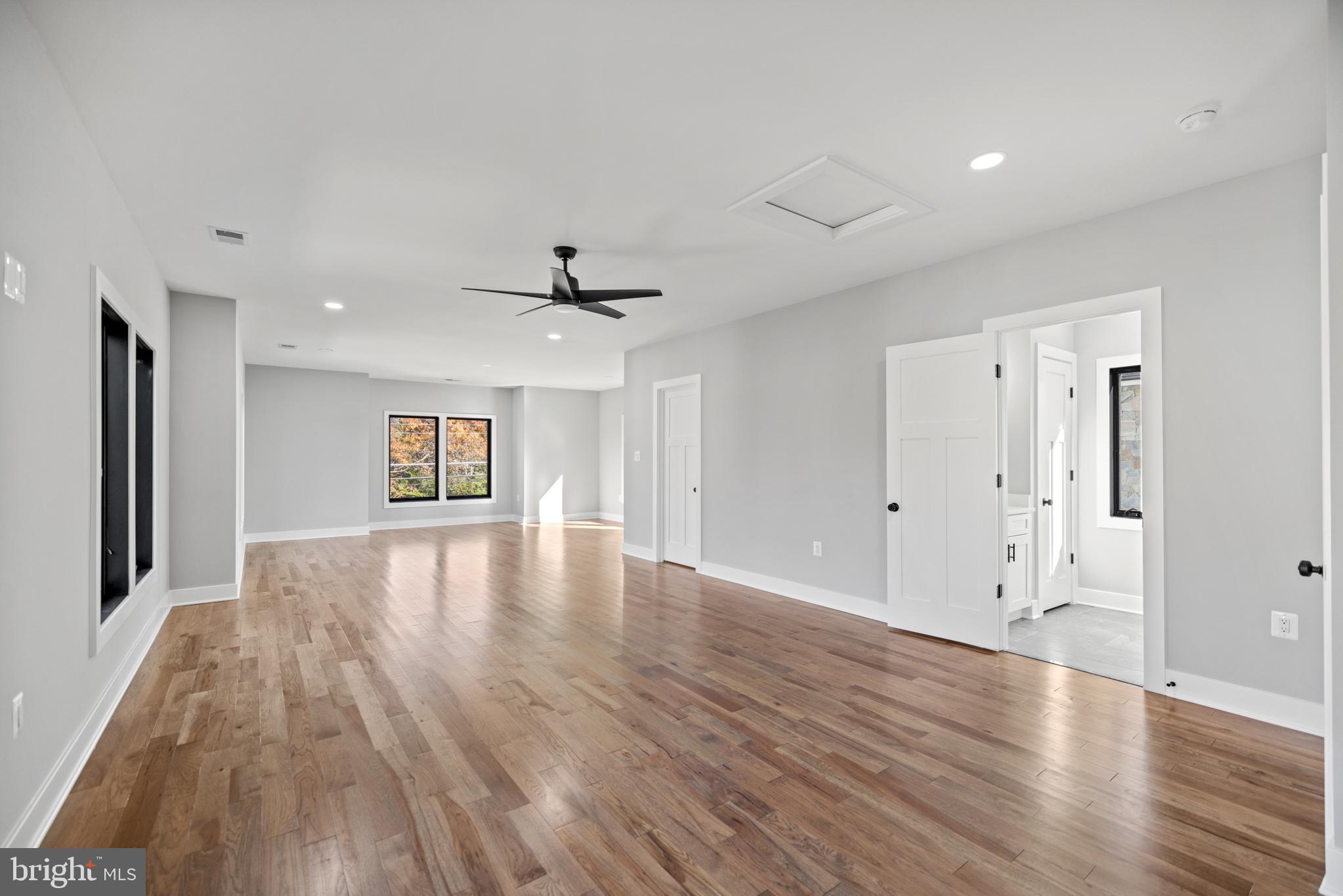 KINGCREST - Residential