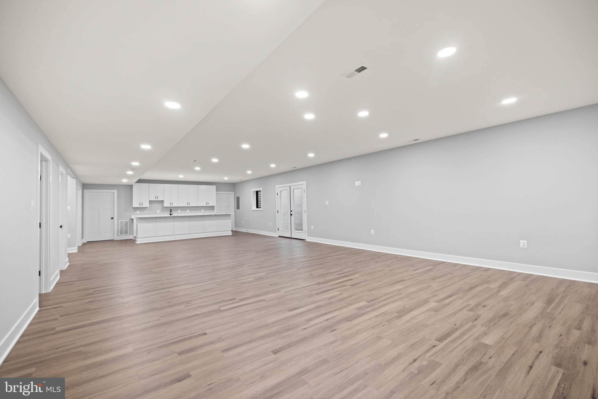 KINGCREST - Residential