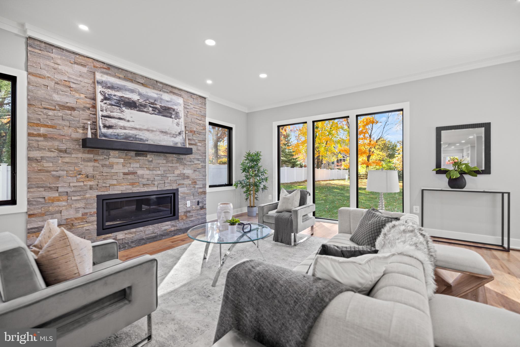 KINGCREST - Residential