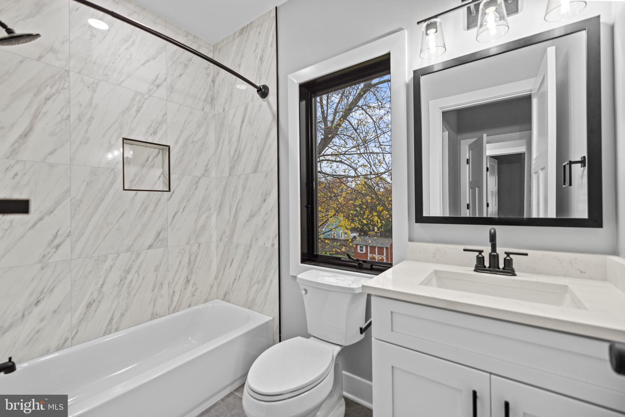 KINGCREST - Residential