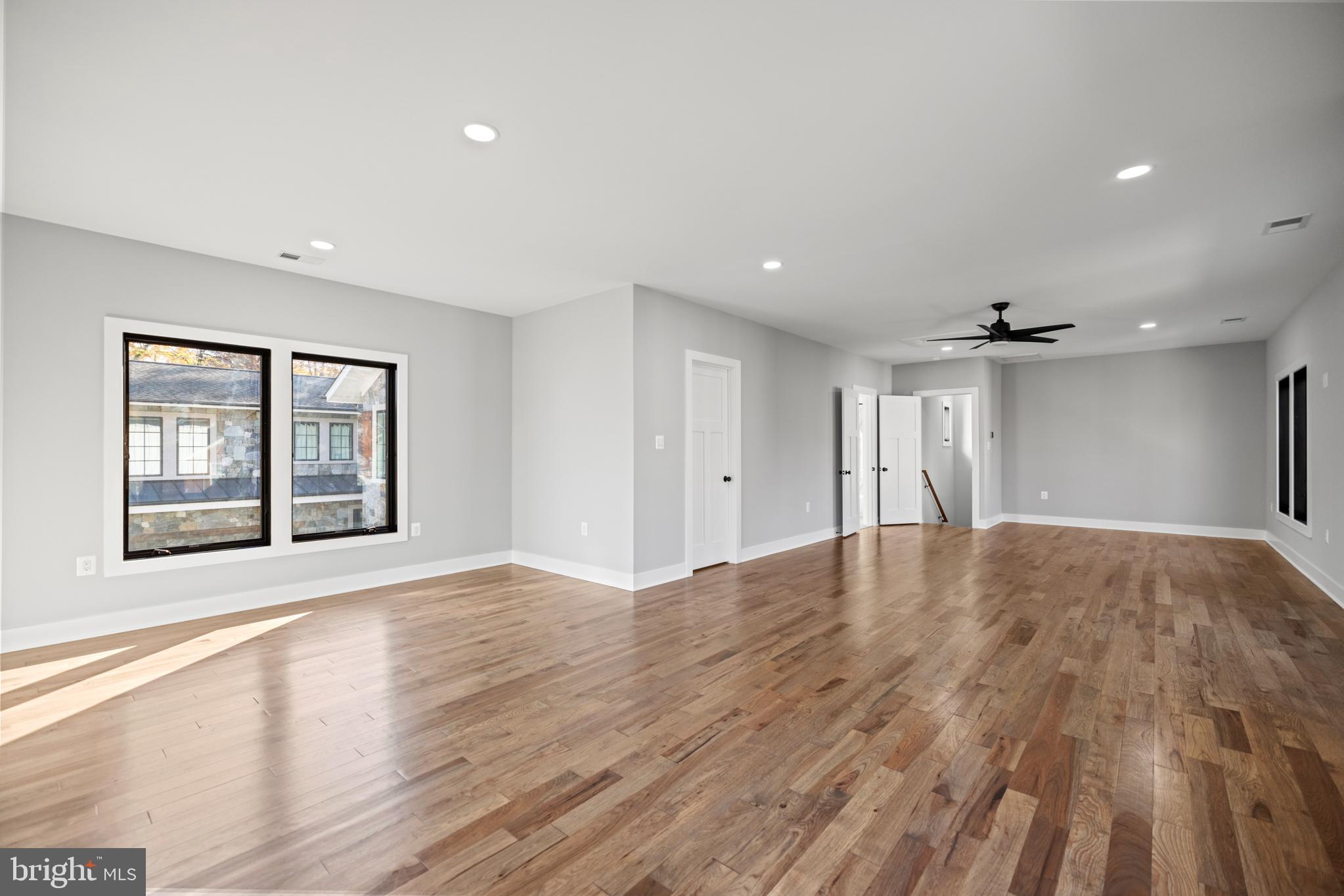 KINGCREST - Residential