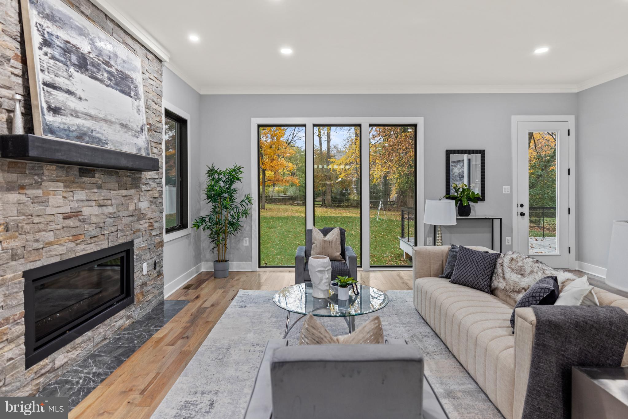 KINGCREST - Residential