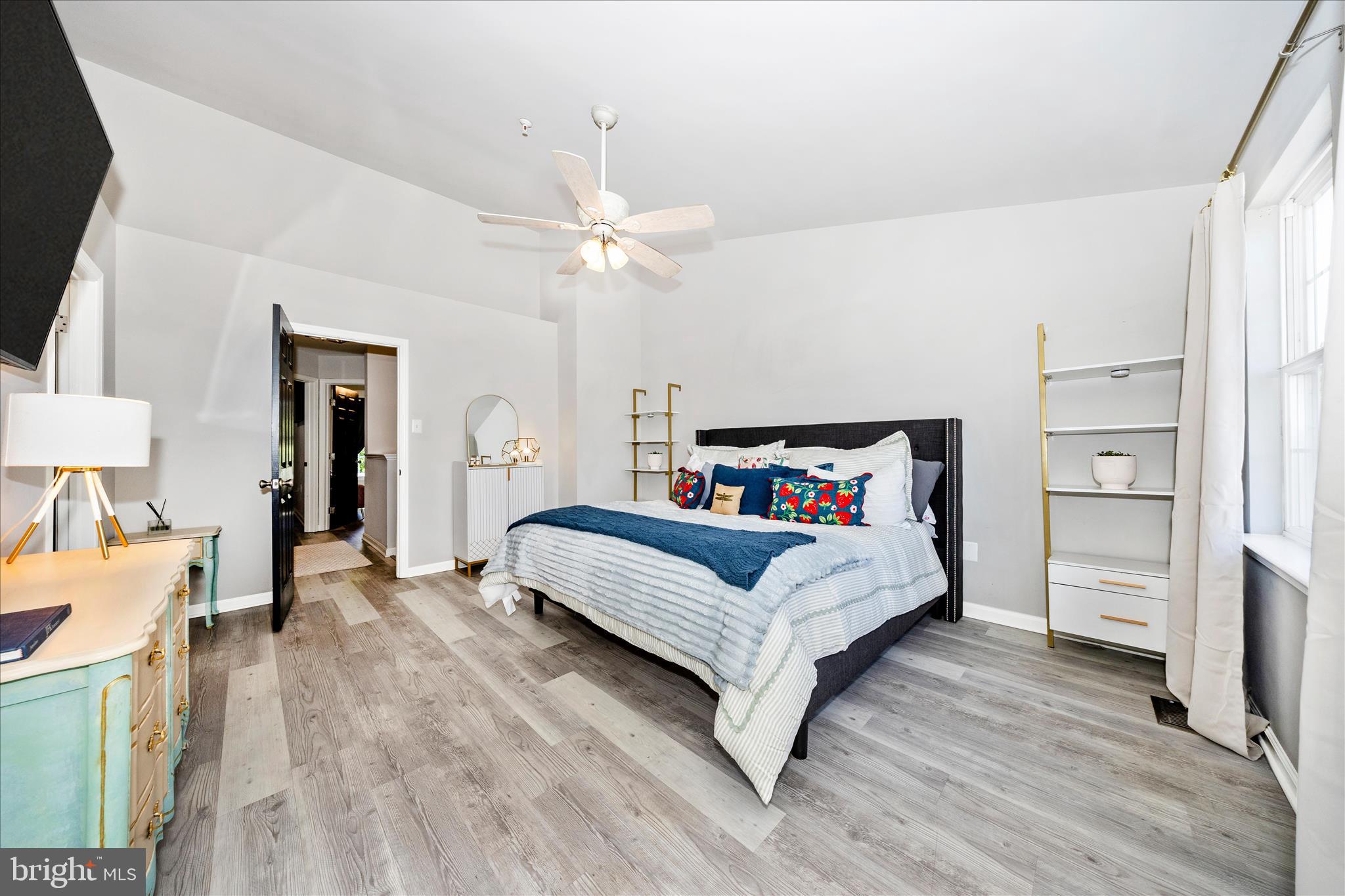 WHITTIER POND - Residential