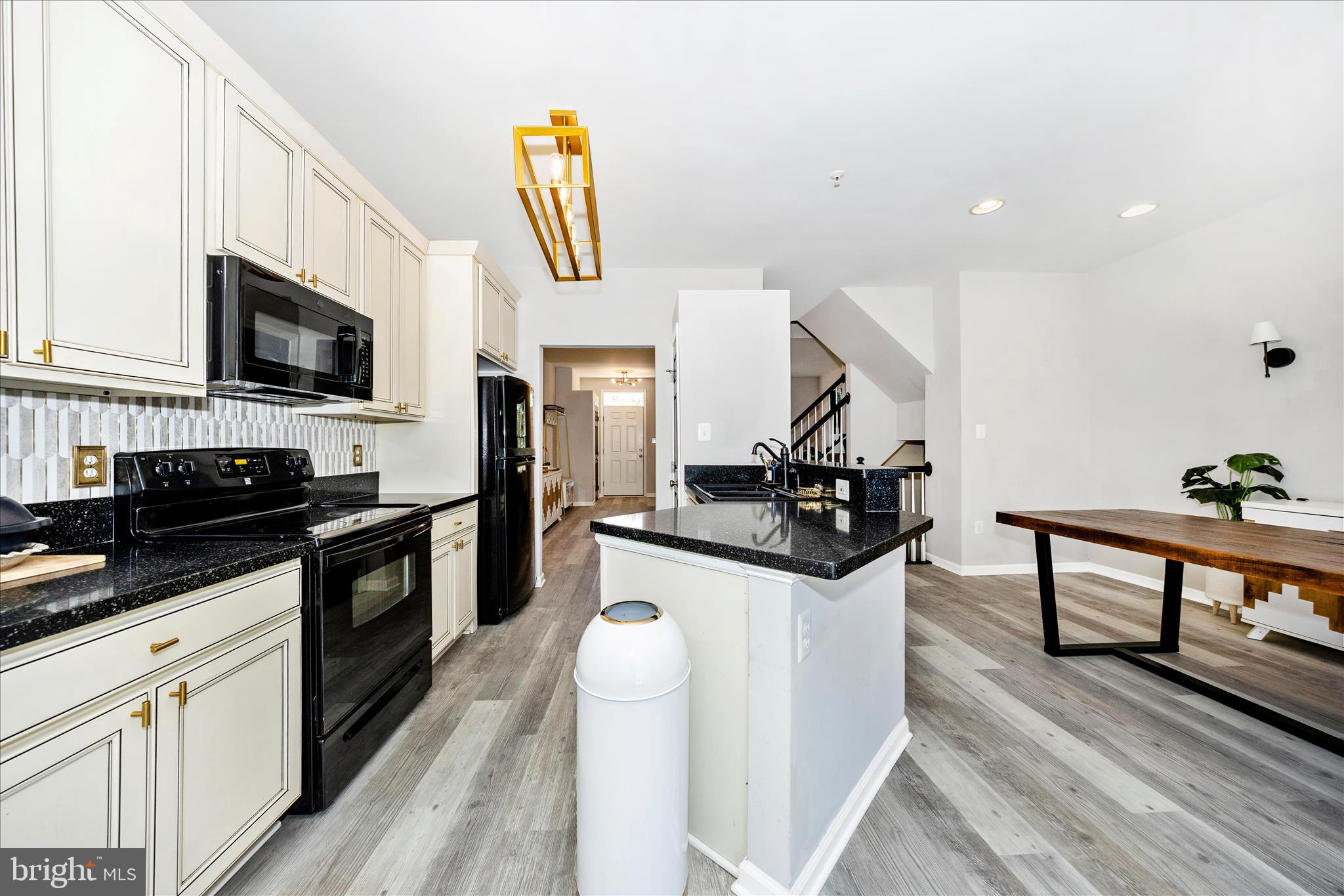 WHITTIER POND - Residential