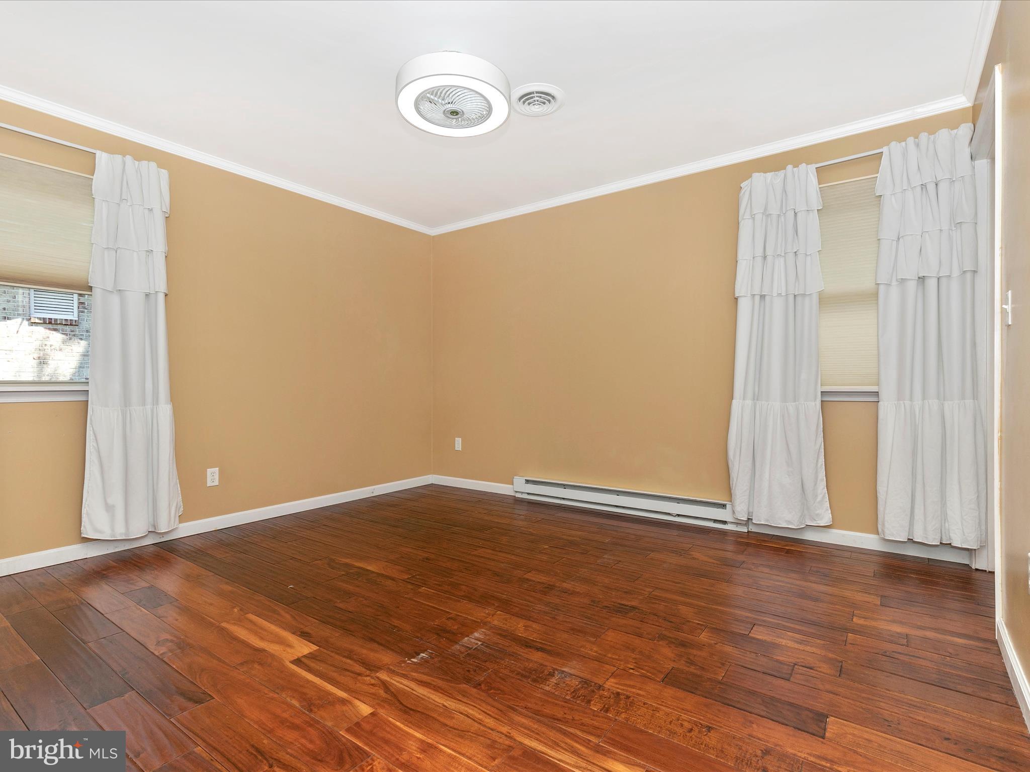 FOREST HILLS - Residential