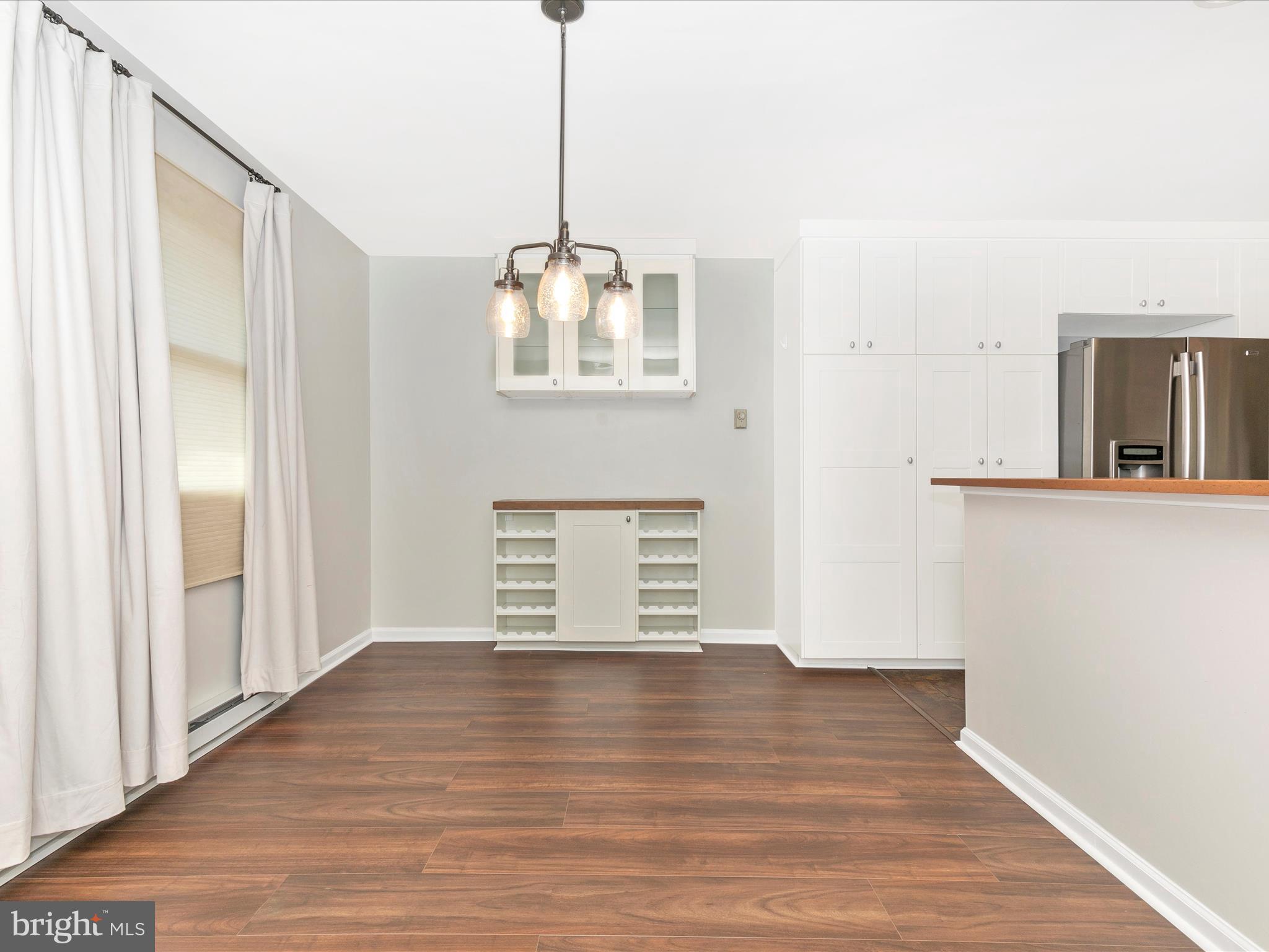 FOREST HILLS - Residential