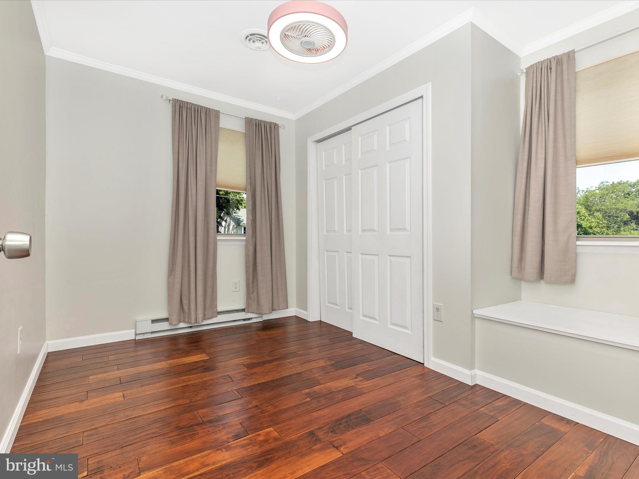 FOREST HILLS - Residential