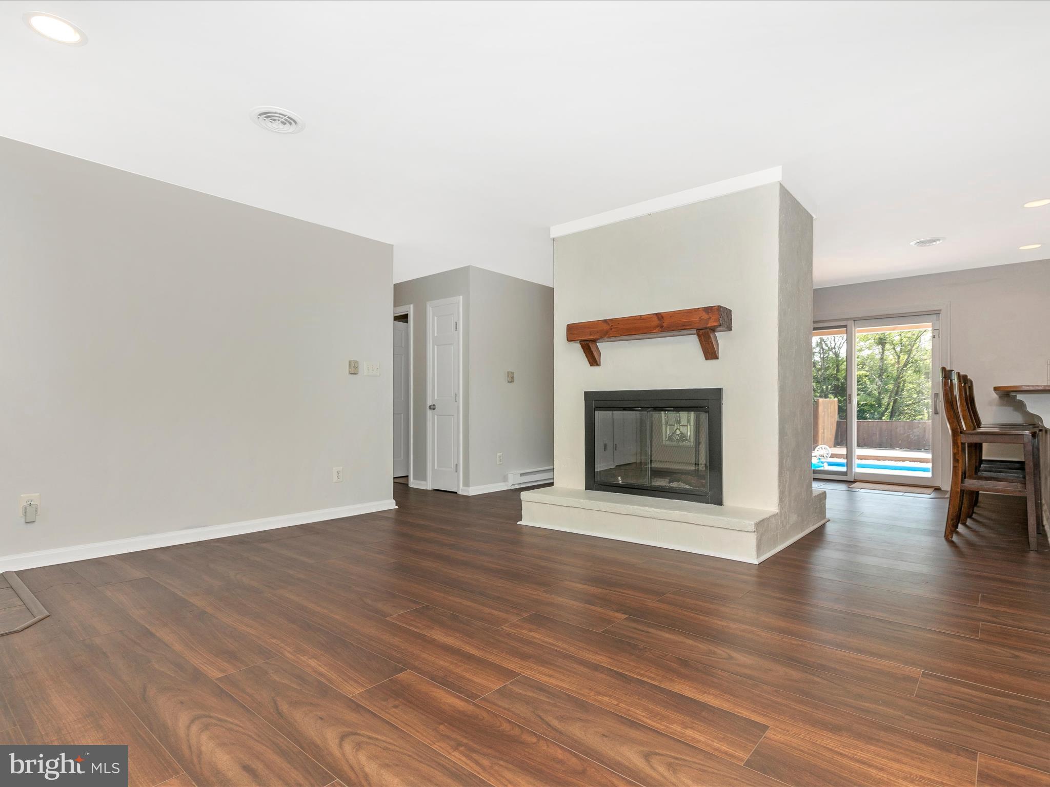 FOREST HILLS - Residential