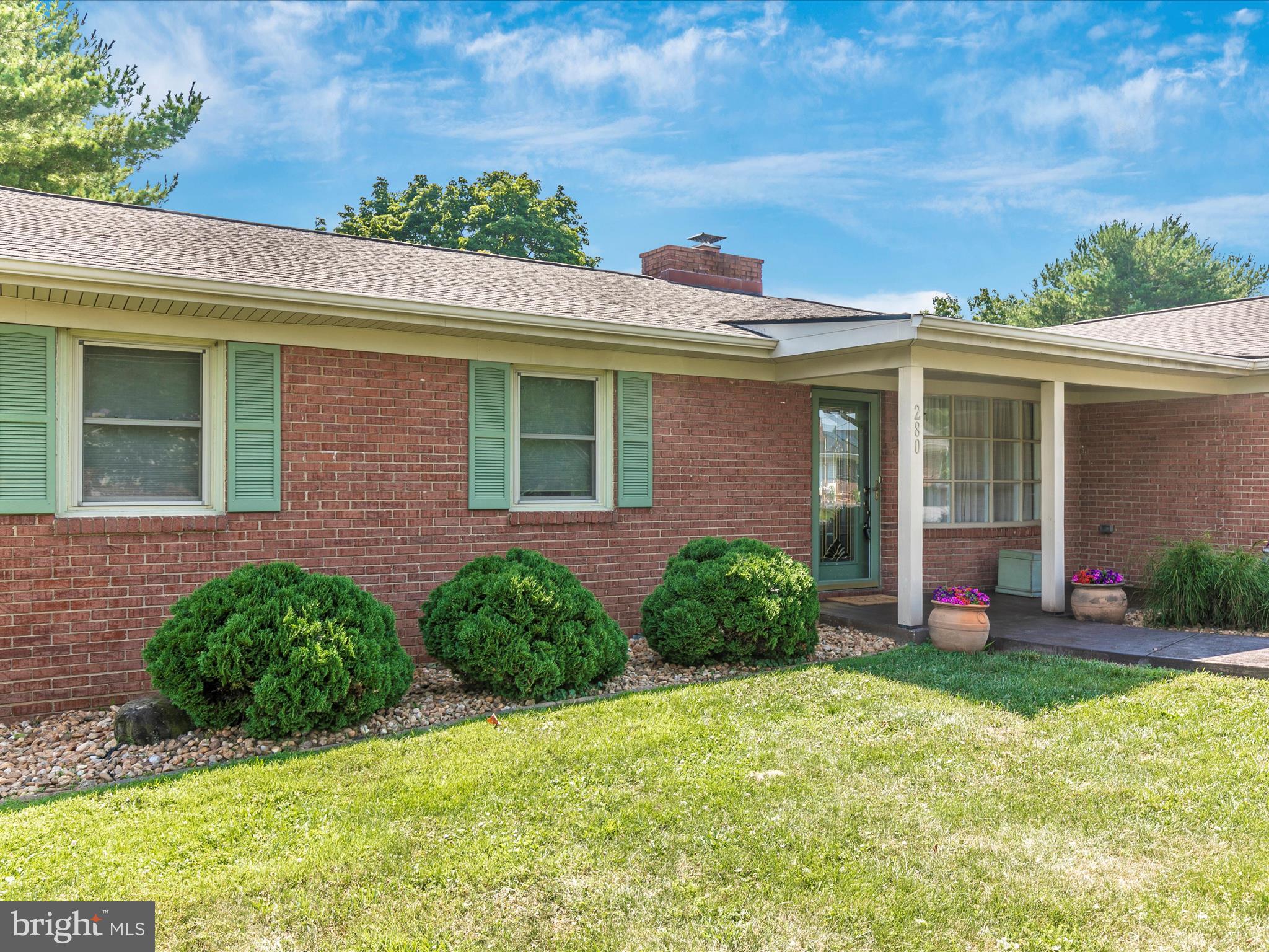 FOREST HILLS - Residential