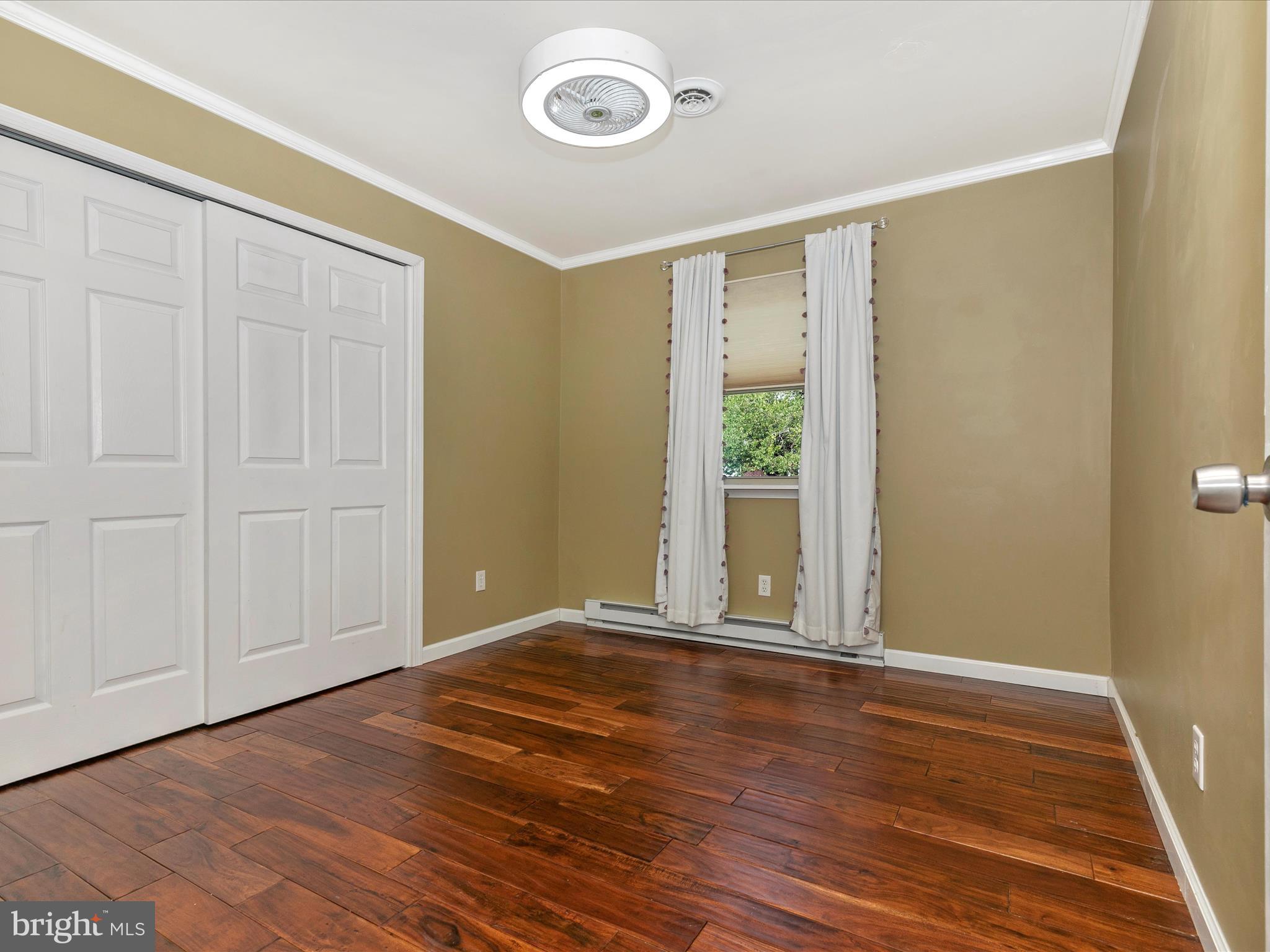 FOREST HILLS - Residential