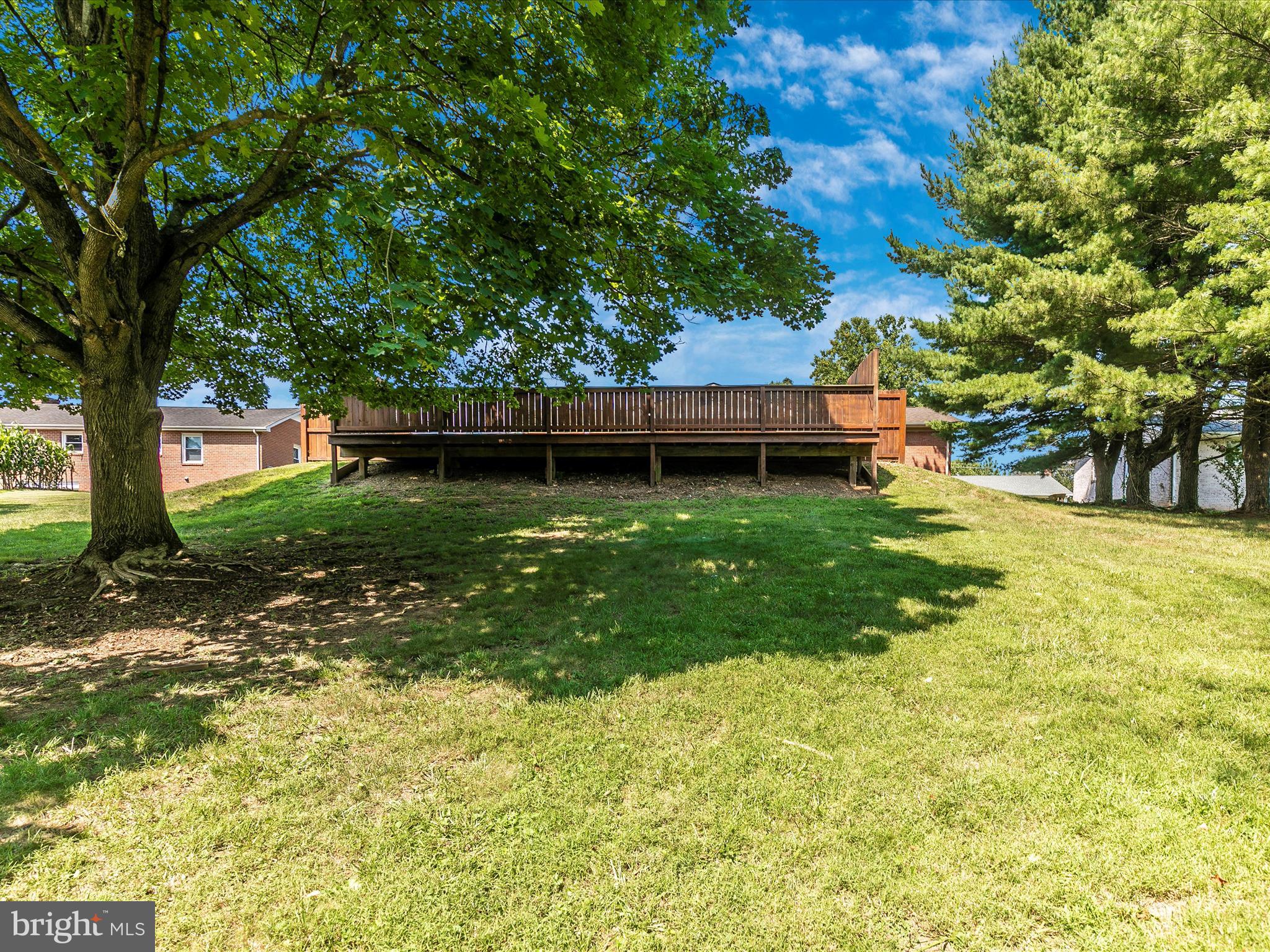 FOREST HILLS - Residential