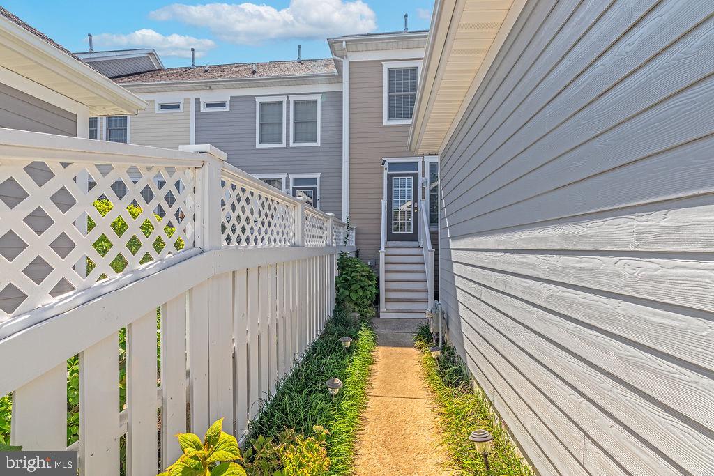 11 VILLAGE GREEN DRIVE