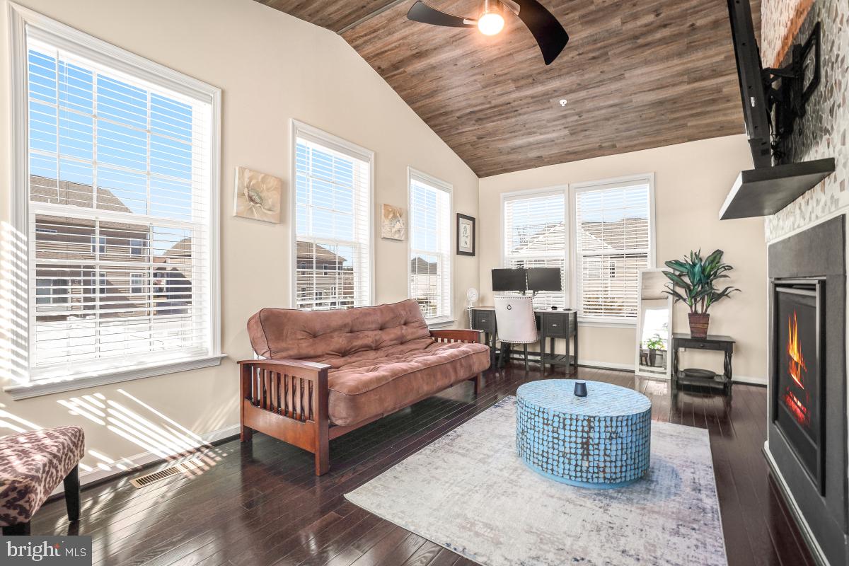 SMITH HOME FARM - Residential