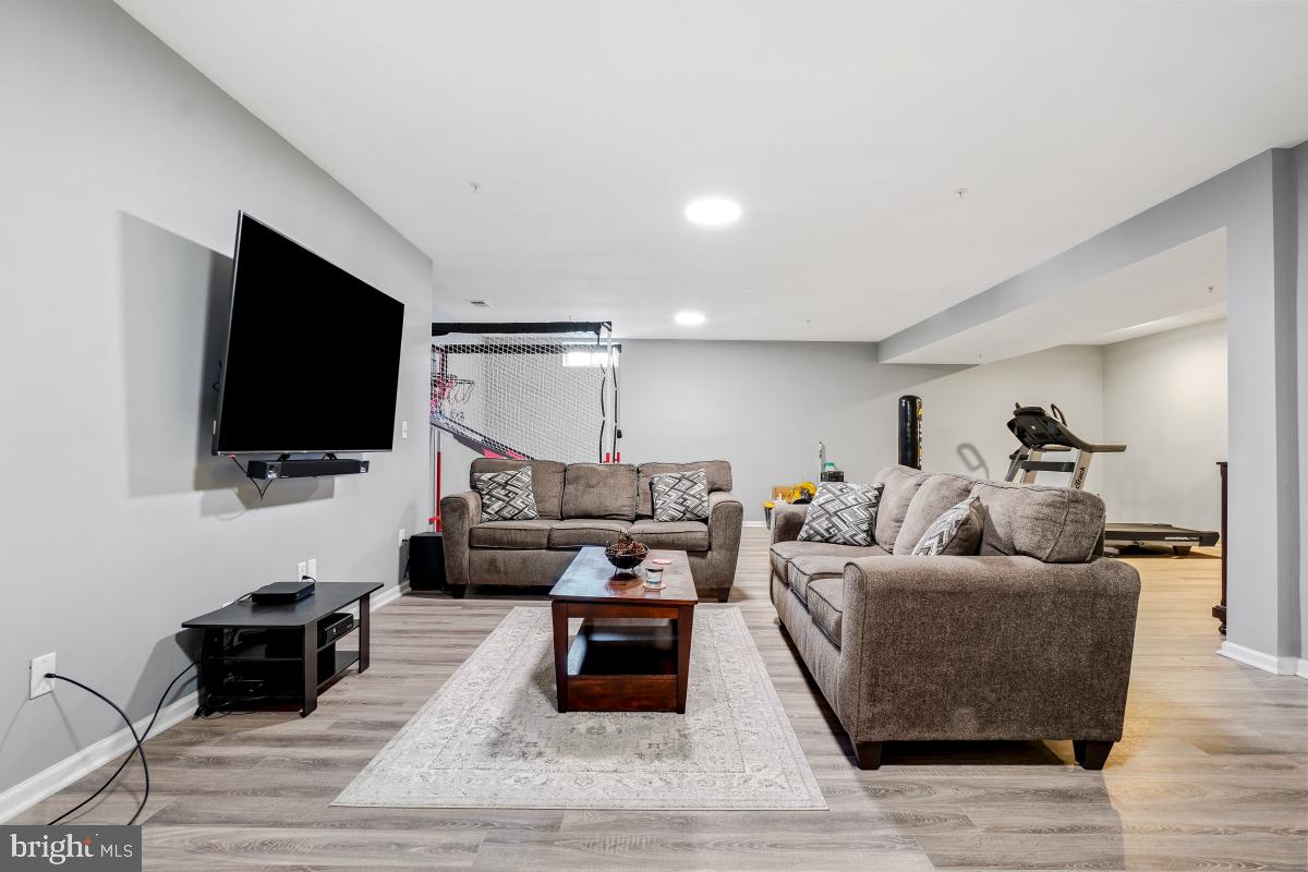 SMITH HOME FARM - Residential