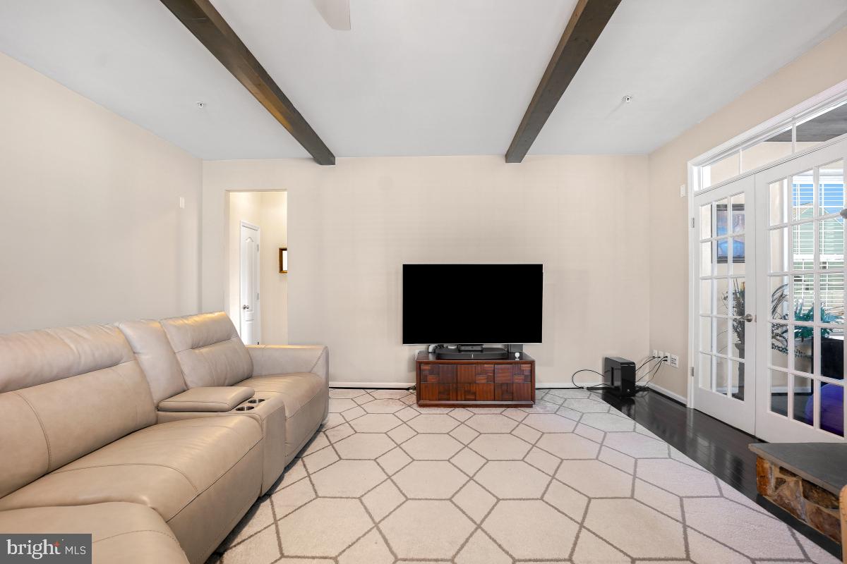 SMITH HOME FARM - Residential