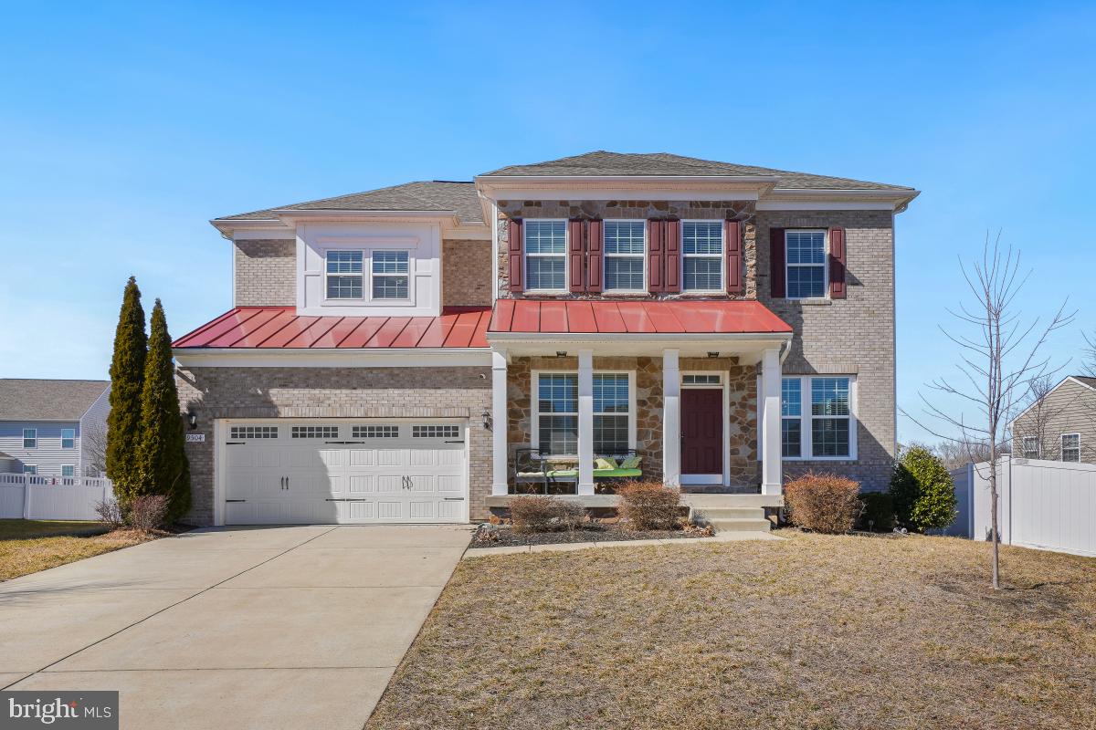HERE IS YOUR CHANCE TO OWN THIS UNDERSTATED BEAUTIFUL 6 BEDROOM HOME IN FANTASTIC SMITH HILL FARM PARKSIDE NEIGHBORHOOD!! THIS HOME HAS SOMETHING FOR EVERYONE: A MASTER OR INLAW SUITE ON MAIN LEVEL, 1 SUITE AND 3 LARGE BEAUTIFUL BEDROOMS UPSTAIRS PLUS AN EXTRA SUITE ON THE LOWER LEVEL FOR YOUR GUEST OR YOUR INDEPENDENT CHILD, TEENAGER OR YOUNG ADULT! THE GOURMET KITCHEN WILL WOW EVEN THE BEST CHEFS! FOR ENTERTAINMENT ENTHUSIASTS THERE IS A FULL MOVIE THEATER WITH AN OUTSTANDING SOUND SYSTEM AND THE ADMISSION IS FREE, A GORGEOUS LIGHTED & HEATED GUNITE EASY TO MAINTAIN SALT WATER POOL, A TREX DECK AND A PRIVATE YARD! THIS HOME IS IN MINT CONDITION! BETTER HURRY THIS CREAM PUFF WON'T LAST LONG!