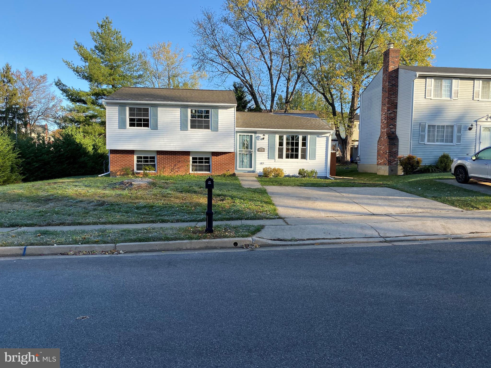 WORTHINGTON MEADOWS - Residential Lease