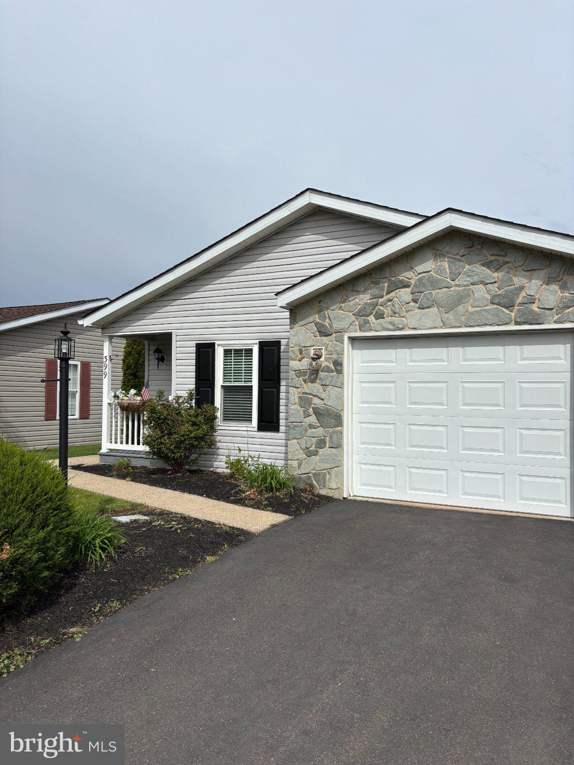 BUCKINGHAM SPRINGS - Residential