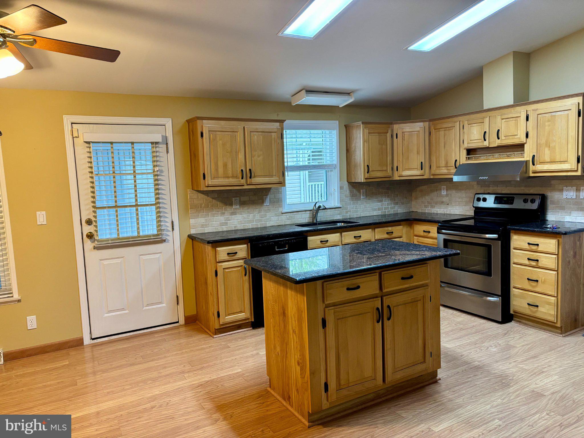 BUCKINGHAM SPRINGS - Residential