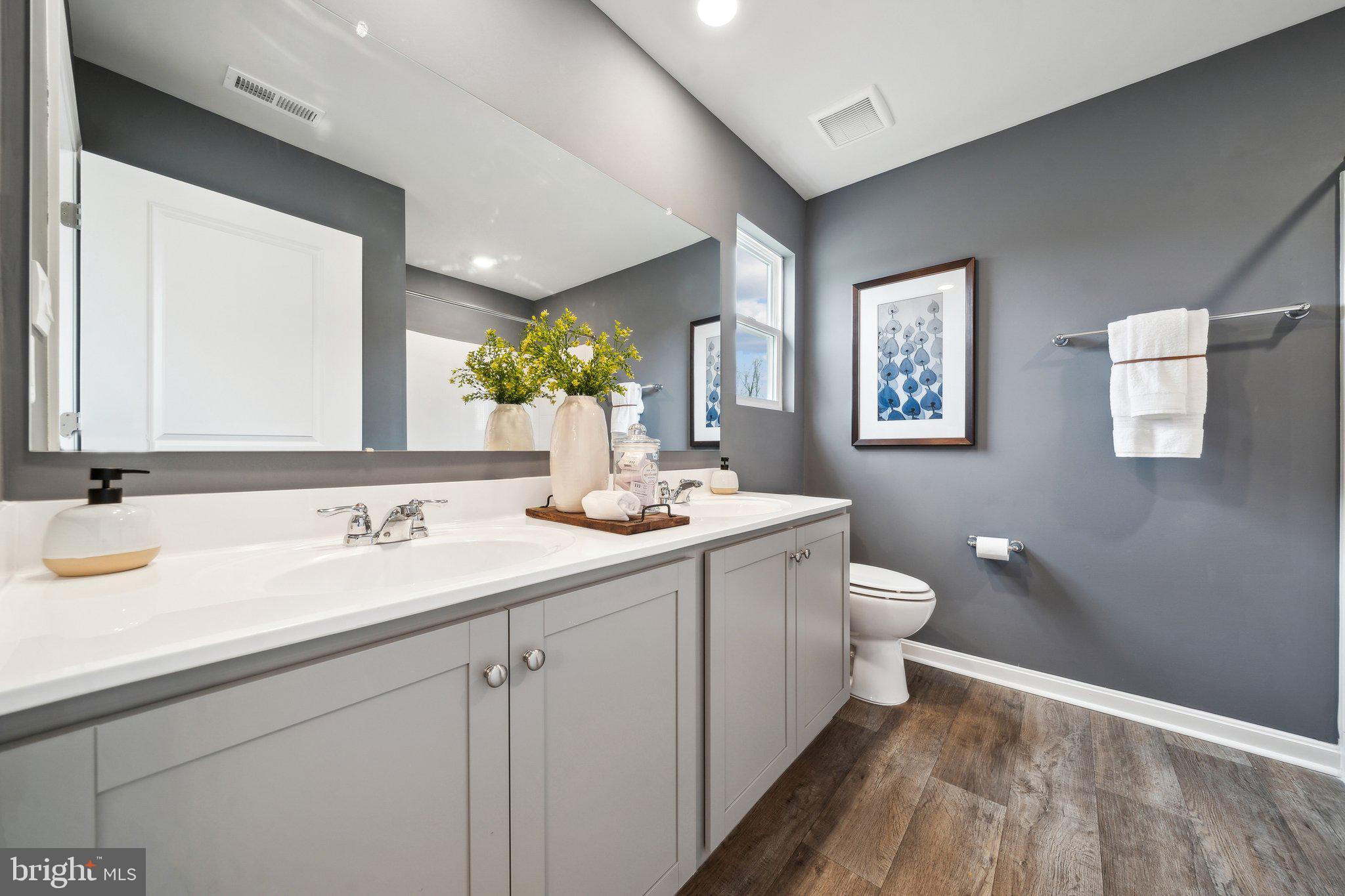 SPRING LAKES - Residential