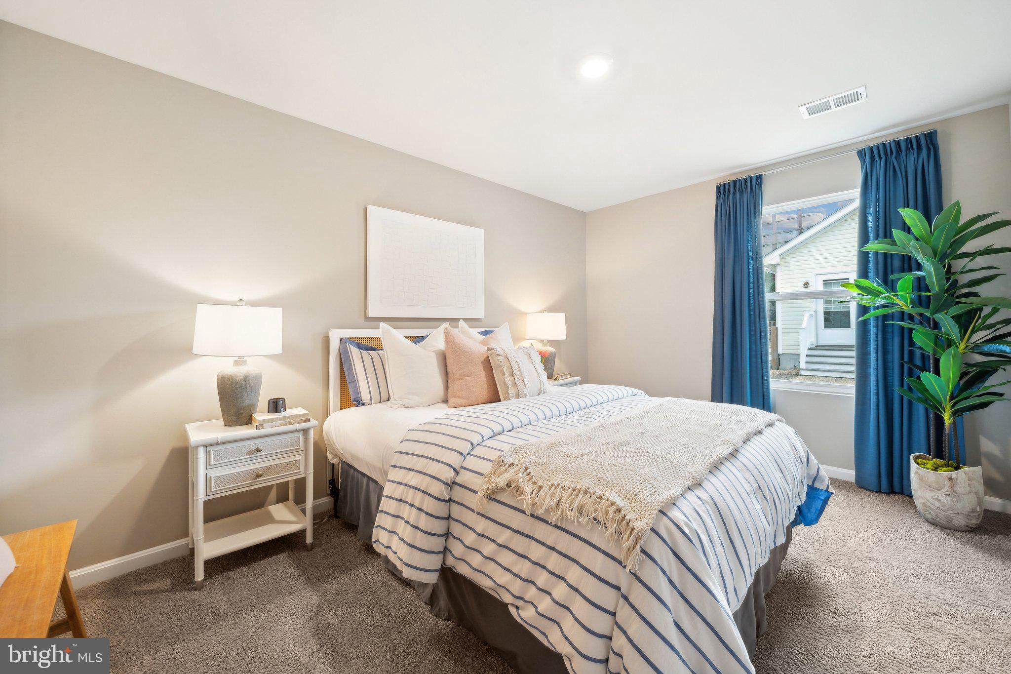 SPRING LAKES - Residential