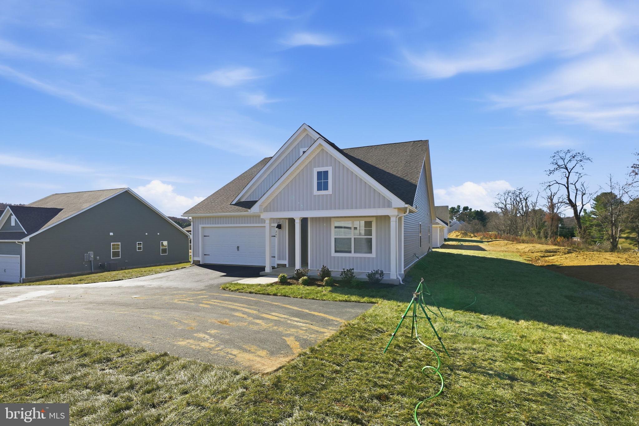 SPRING LAKES - Residential