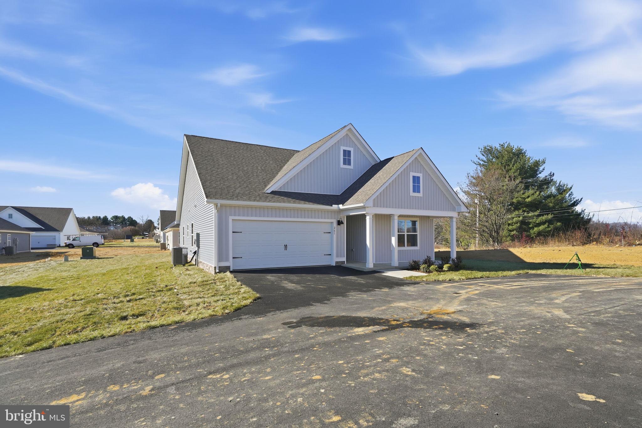 SPRING LAKES - Residential