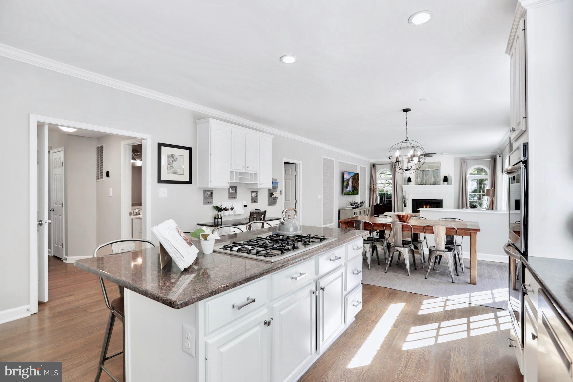 ANKER OAKS - Residential