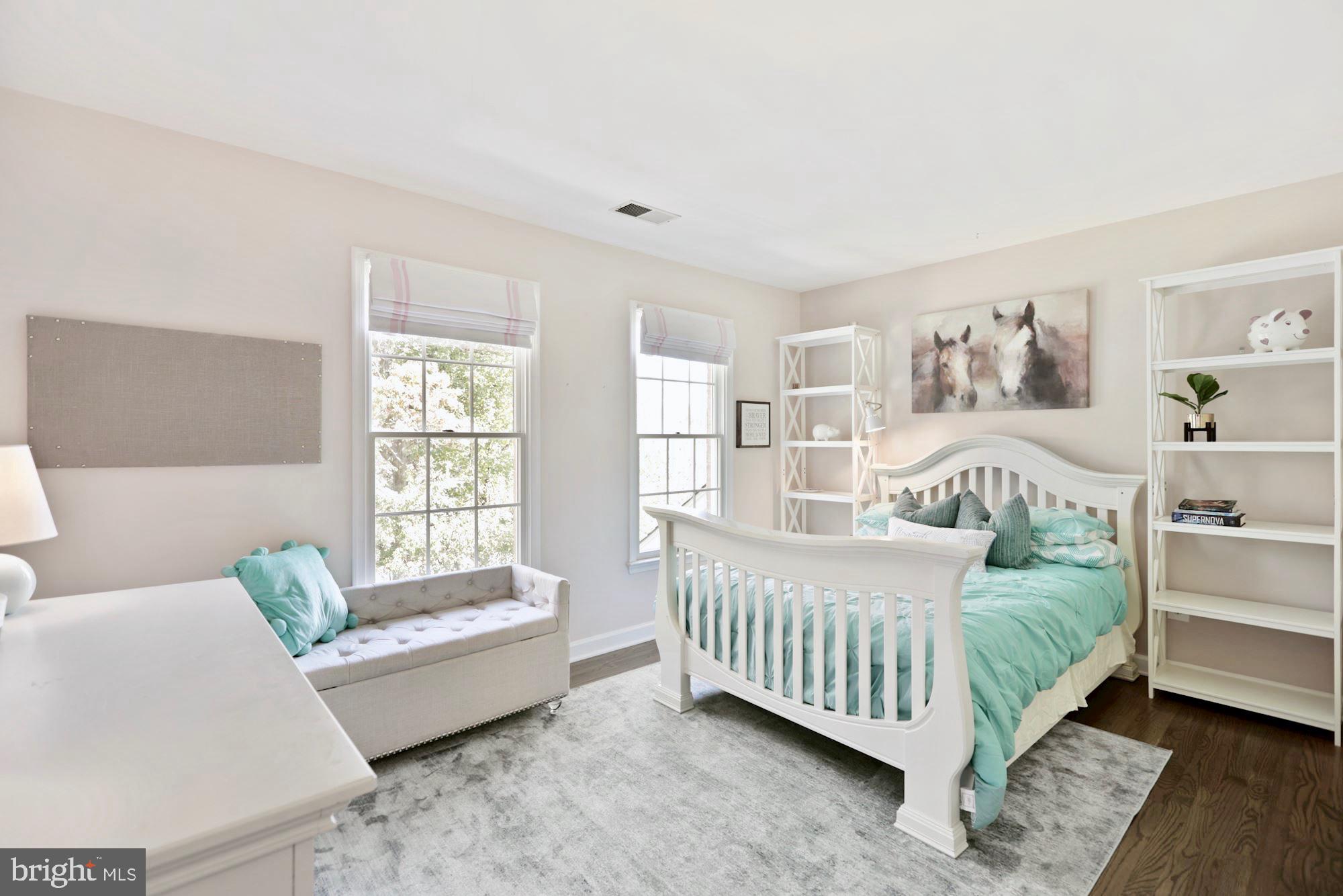 ANKER OAKS - Residential