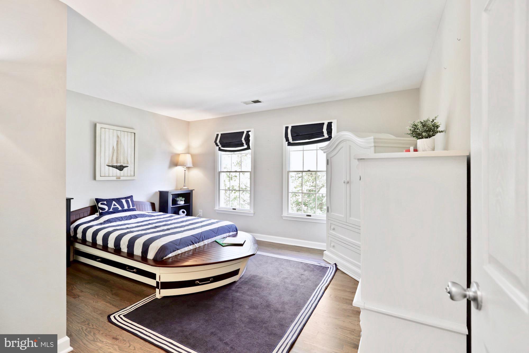 ANKER OAKS - Residential