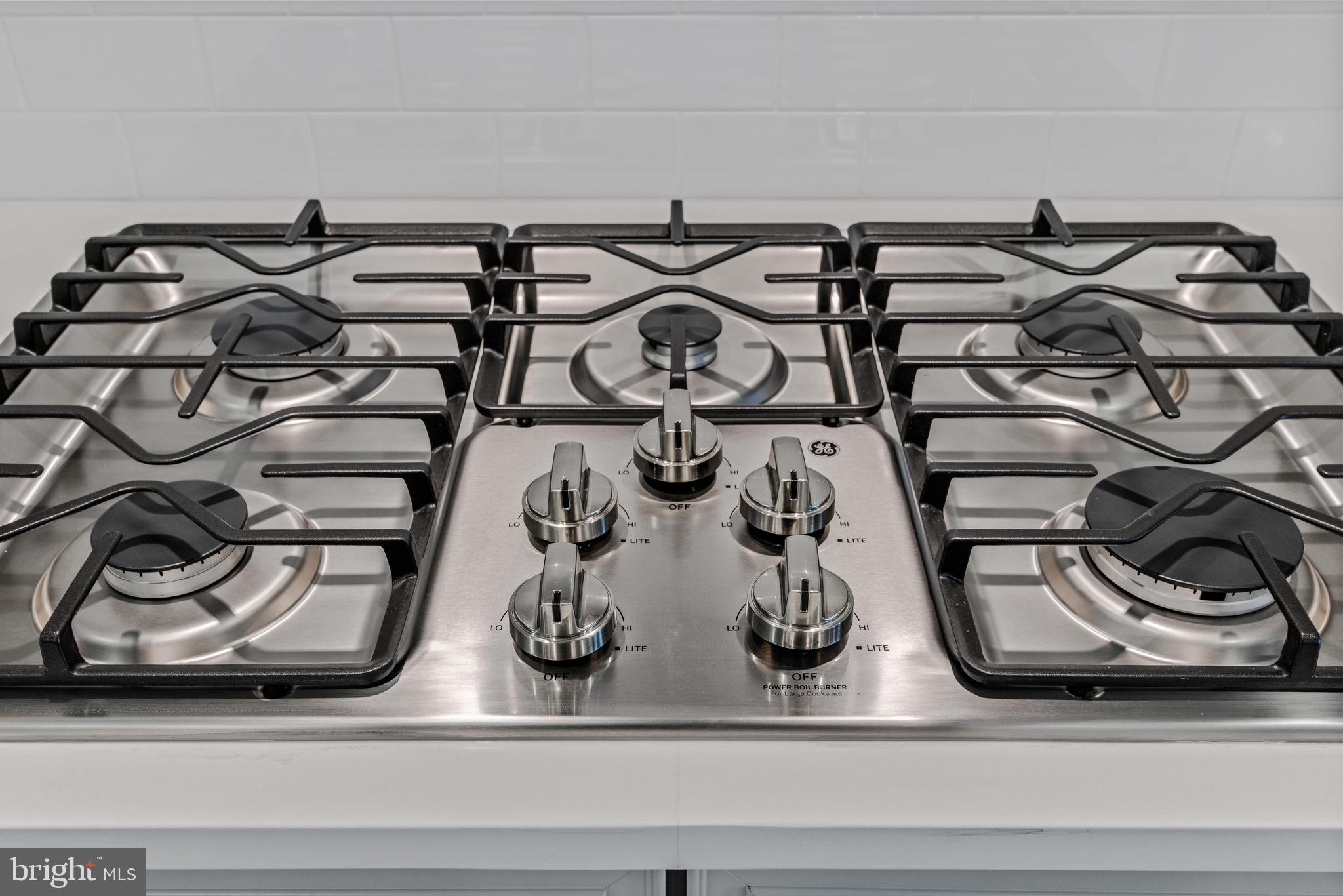 LONGVIEW RIDGE - Residential Lease