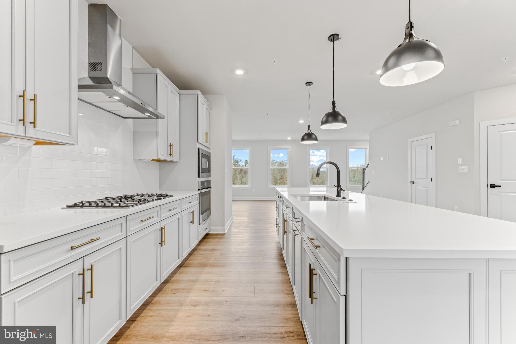 LONGVIEW RIDGE - Residential Lease