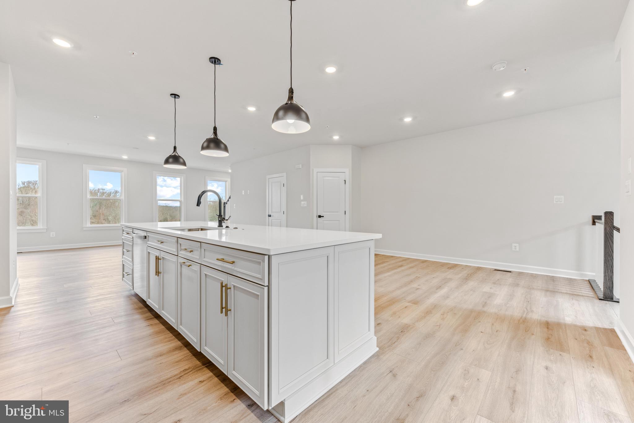 LONGVIEW RIDGE - Residential Lease