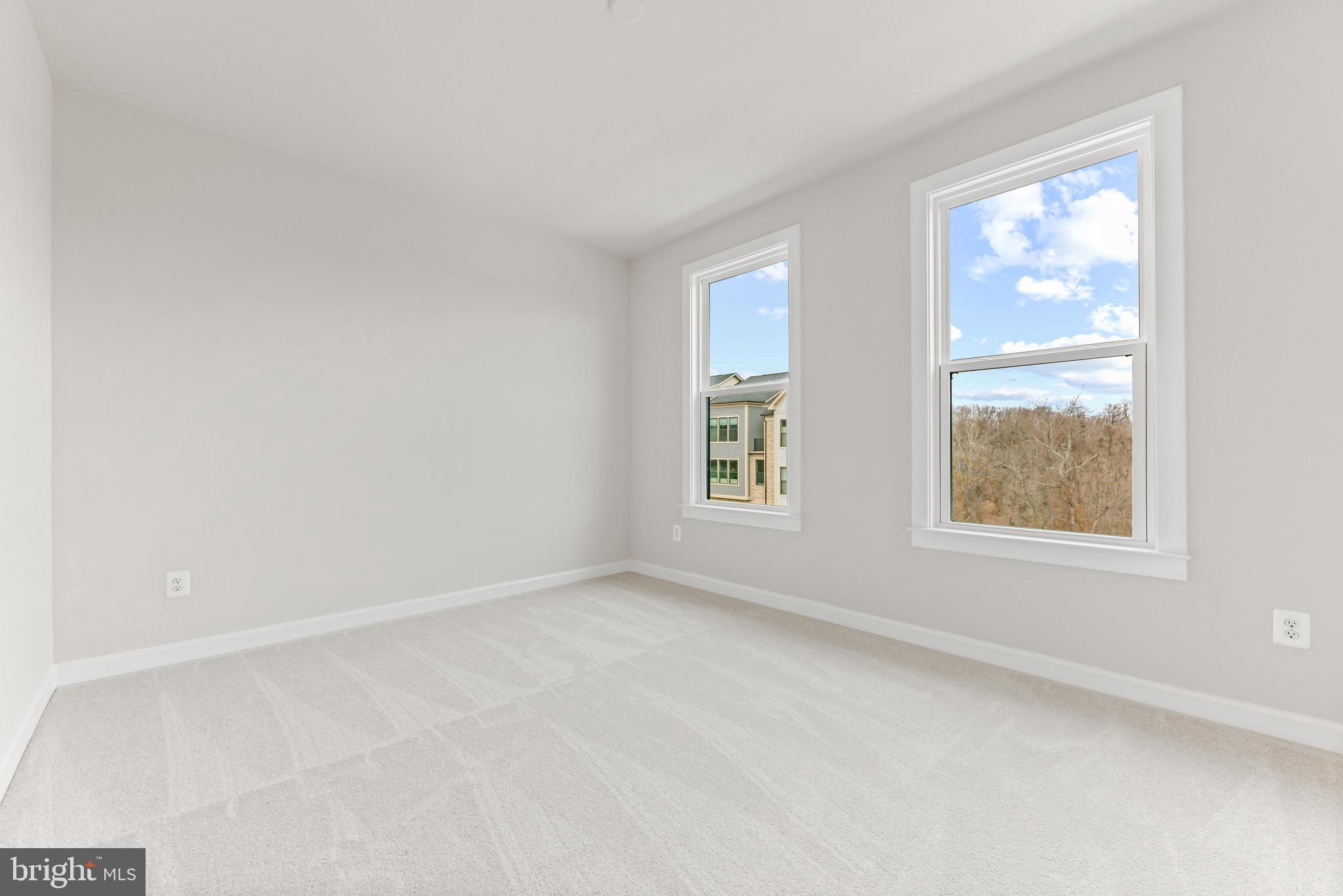 LONGVIEW RIDGE - Residential Lease