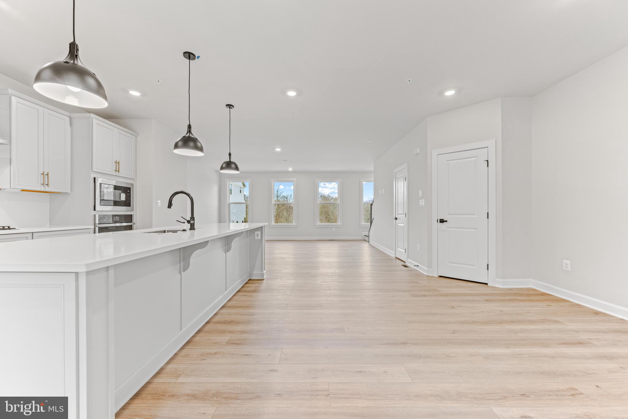 LONGVIEW RIDGE - Residential Lease