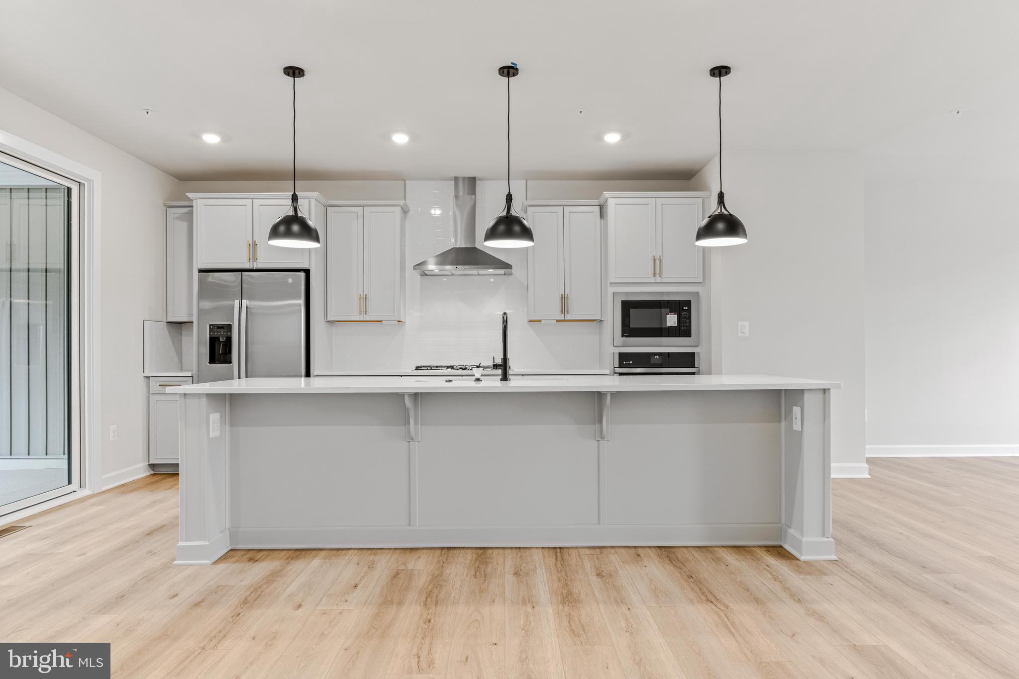 LONGVIEW RIDGE - Residential Lease