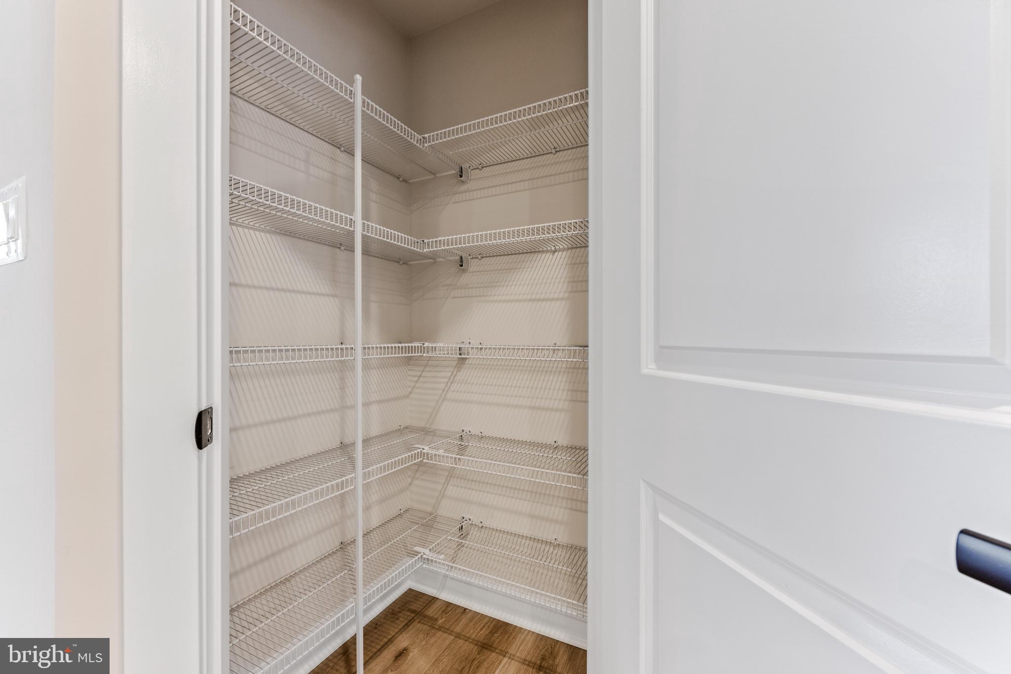 LONGVIEW RIDGE - Residential Lease