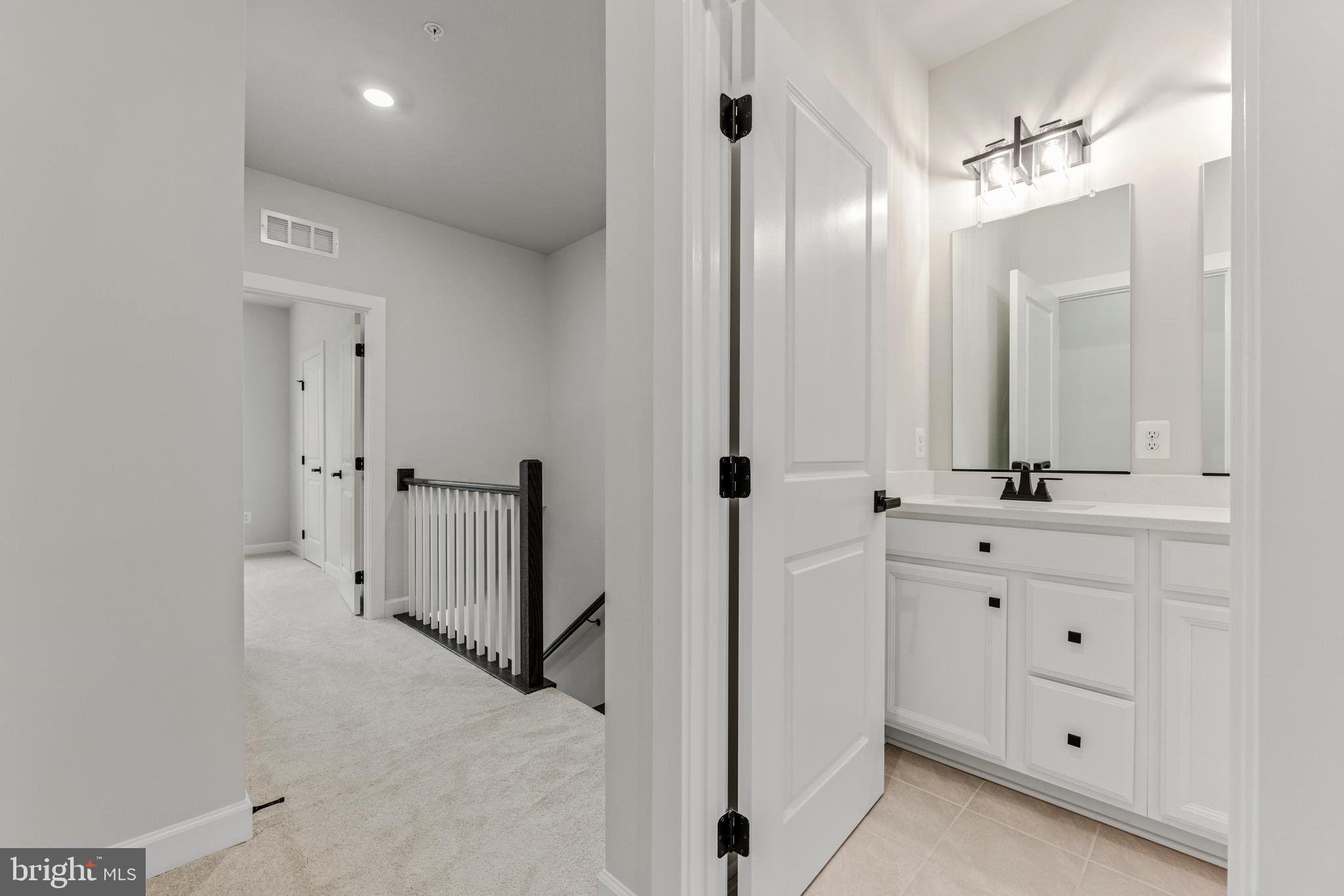 LONGVIEW RIDGE - Residential Lease