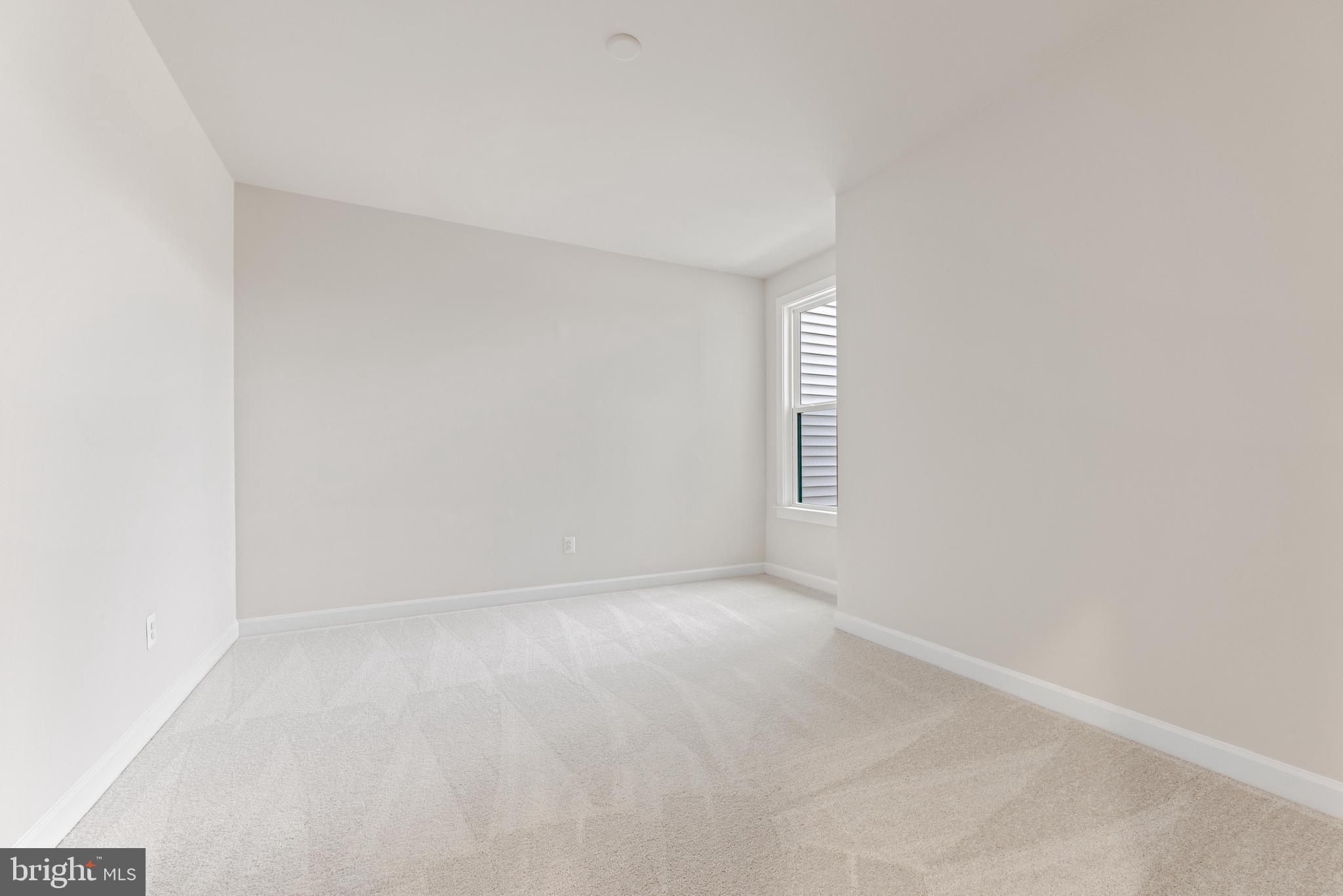 LONGVIEW RIDGE - Residential Lease