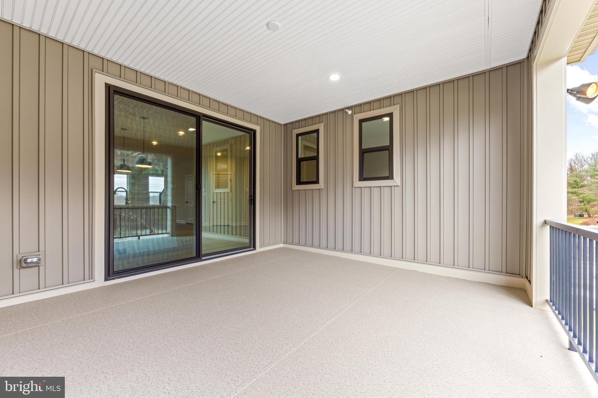 LONGVIEW RIDGE - Residential Lease