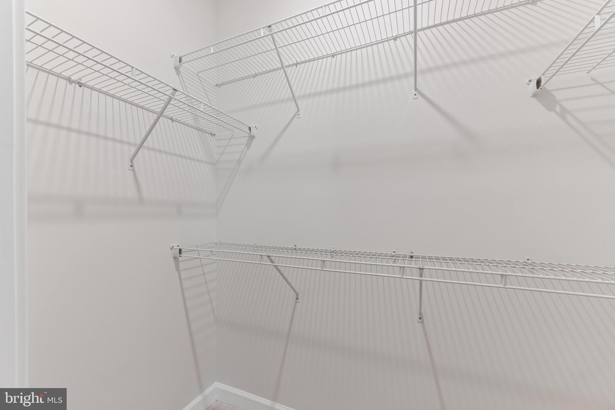 LONGVIEW RIDGE - Residential Lease