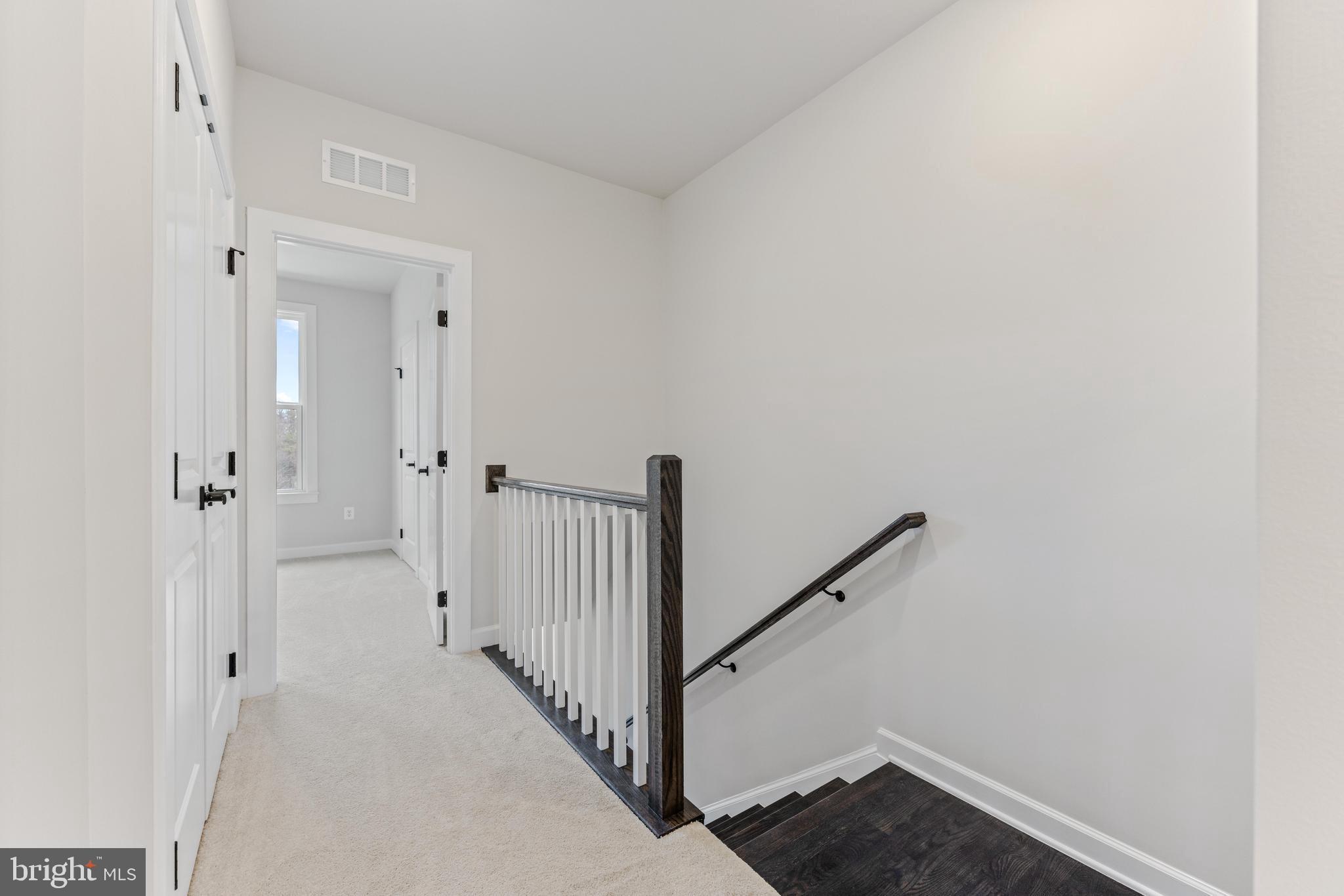 LONGVIEW RIDGE - Residential Lease