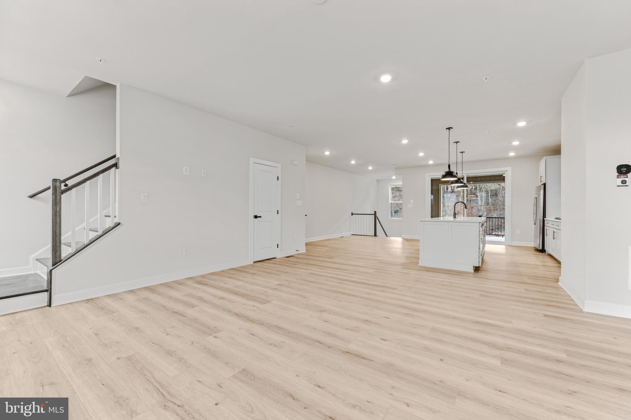 LONGVIEW RIDGE - Residential Lease